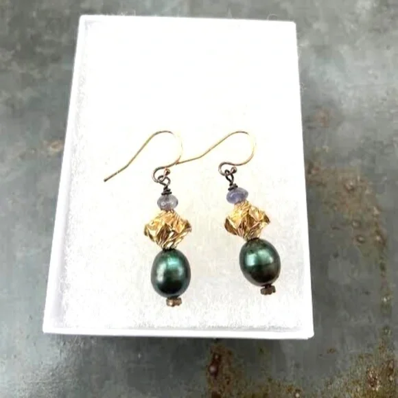 Gold Vermeil 7mm Green Pearl Earrings - Picture 2 of 2